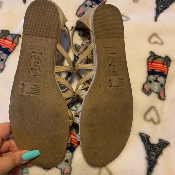 Sandals - Picture 3 of 3